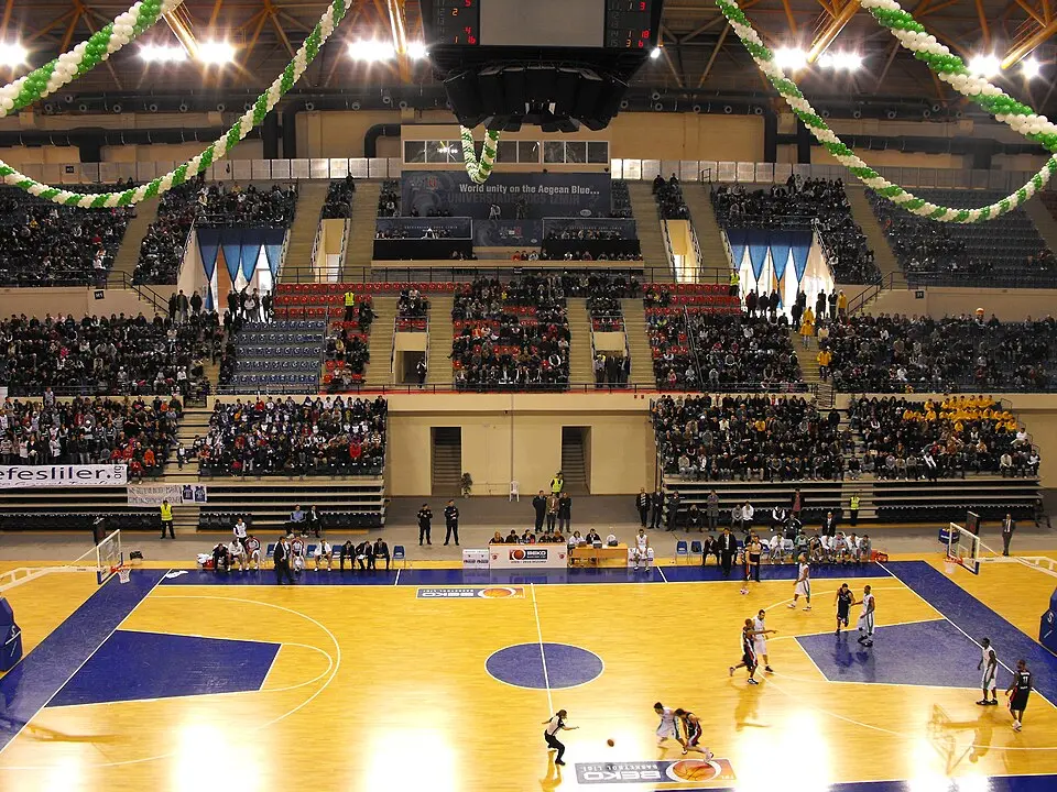 Halkapınar Spor Salonu