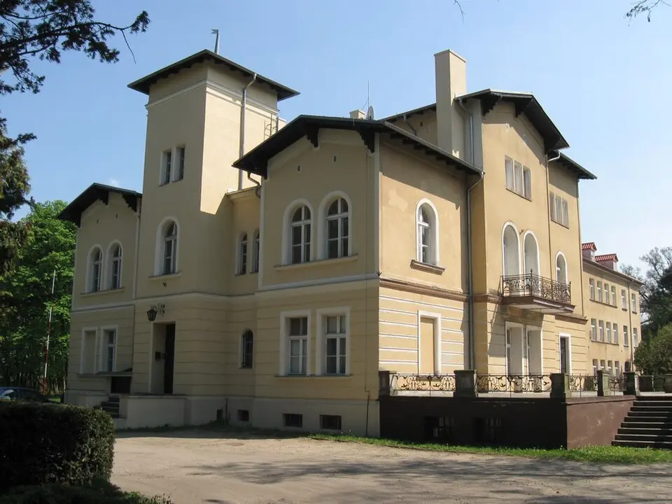 Pałac, Poznańska 12 w Łęknie