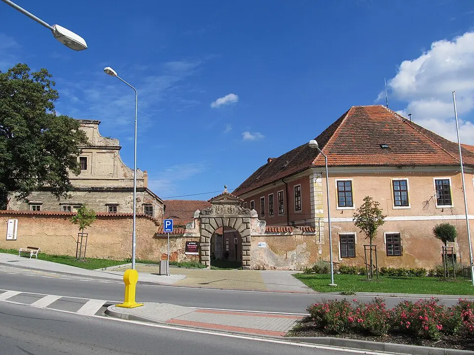 Obrázek: Krabat77 · CC BY-SA 3.0 Zámek Šťáhlavy