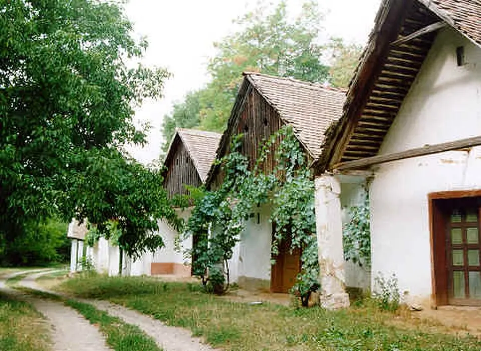 Image: PANONIAN · CC BY 3.0 Draž