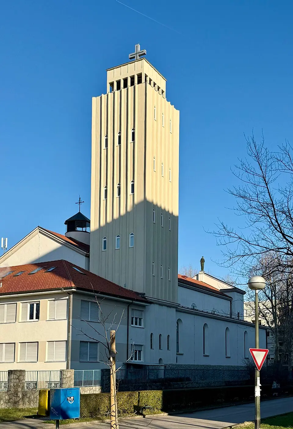 Cerkev Marije Pomočnice, Zagreb