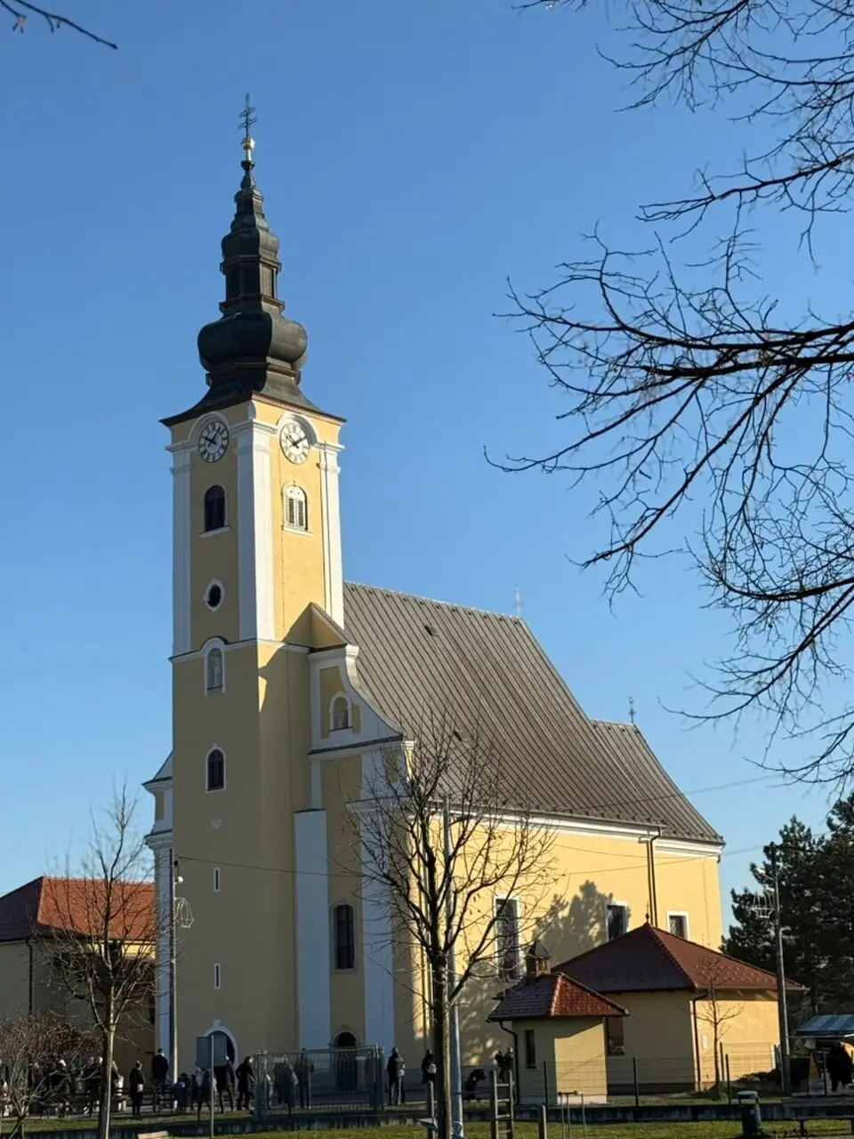 Župna crkva sv. Ivana Nepomuka