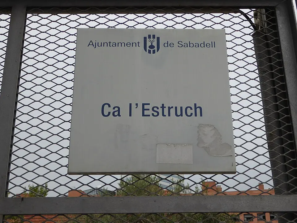 L’Estruch, Fàbrica de Creació de les Arts en Viu
