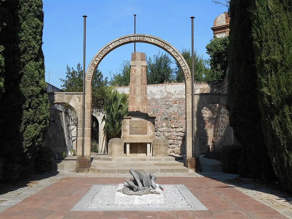 Monumento a los caídos