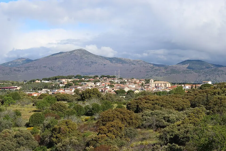 Image: Asqueladd · CC BY-SA 3.0 Cadalso de los Vidrios
