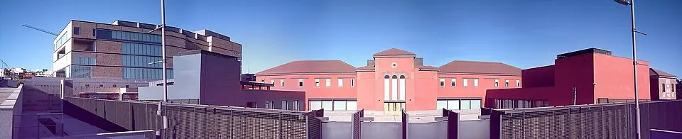 DA2 Domus Artium 2002