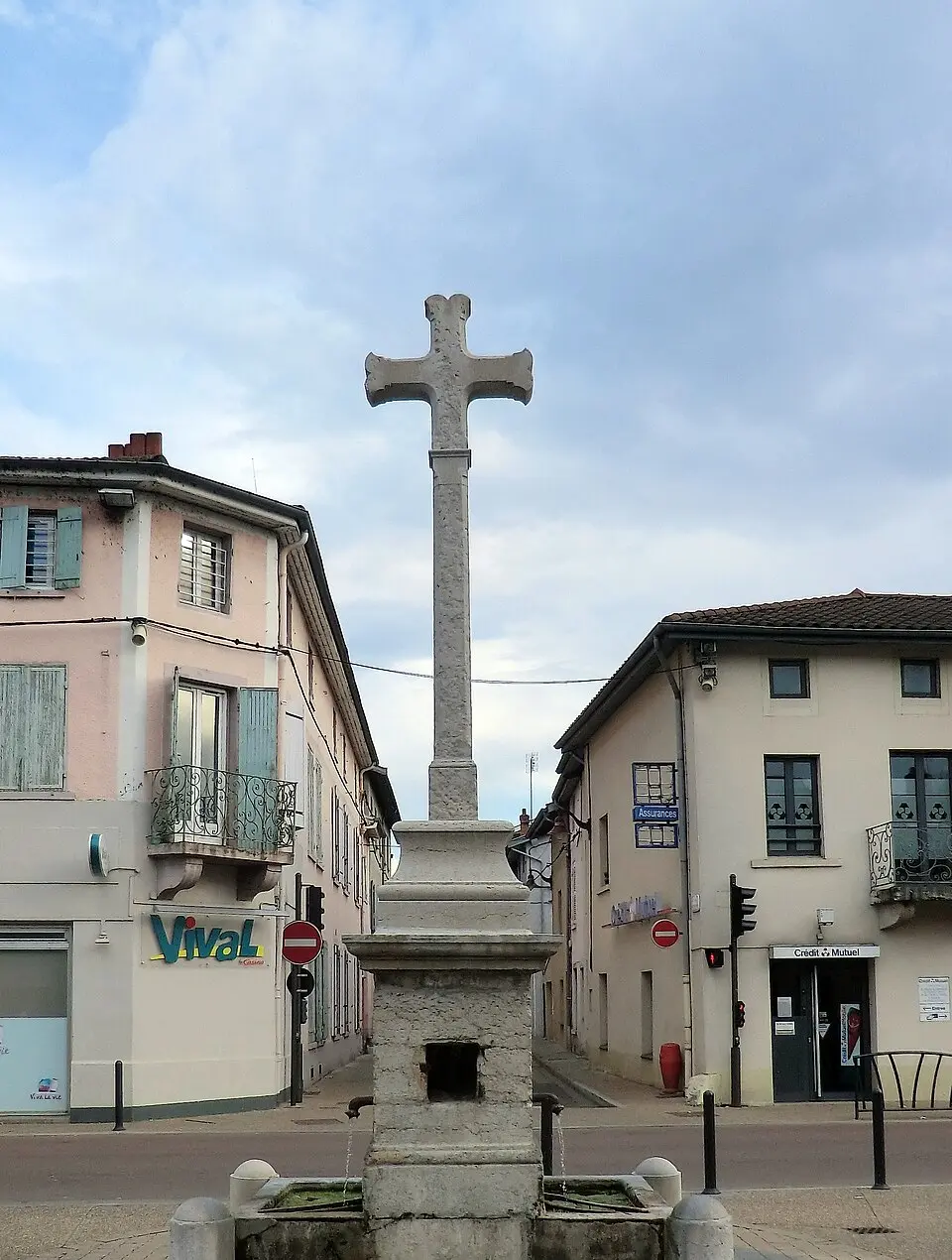 calvaire-fontaine de Miribel