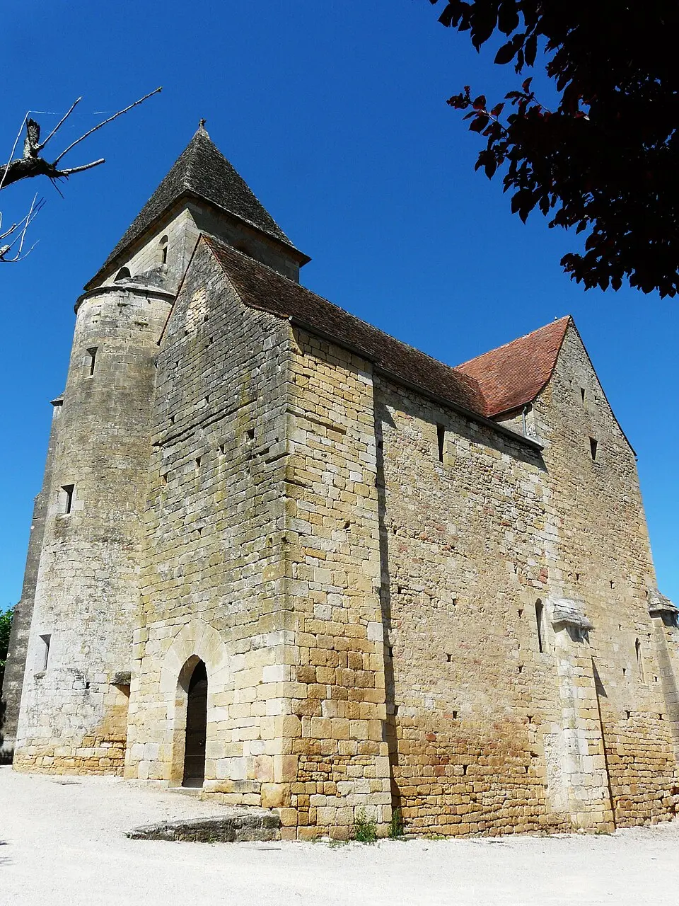 église Saint-Pierre-ès-Liens de Calviac-en-Périgord