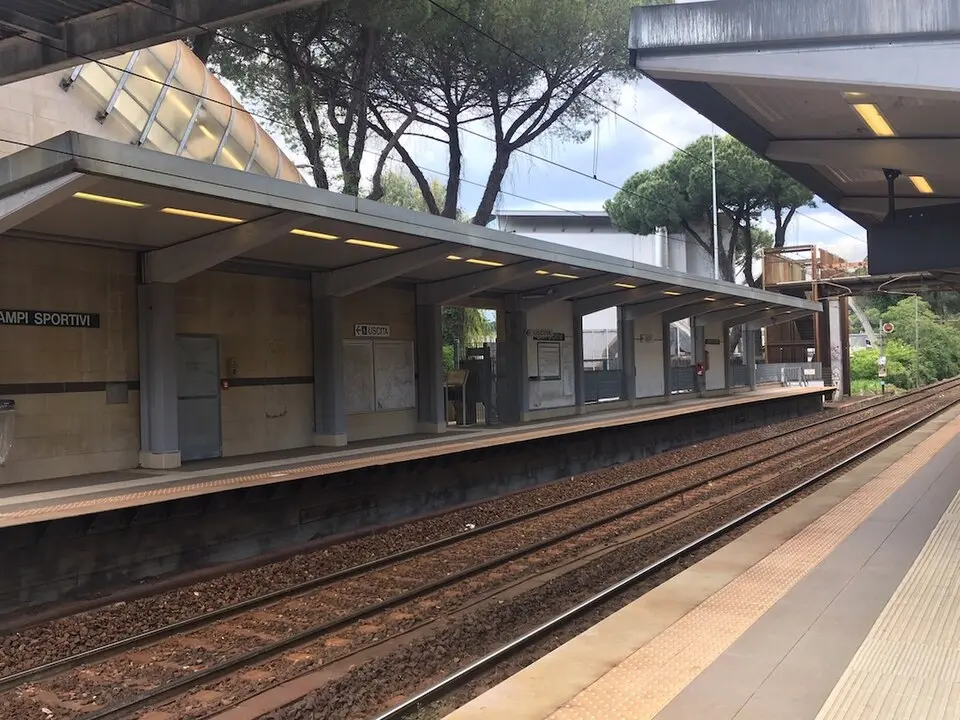 stazione di Campi Sportivi