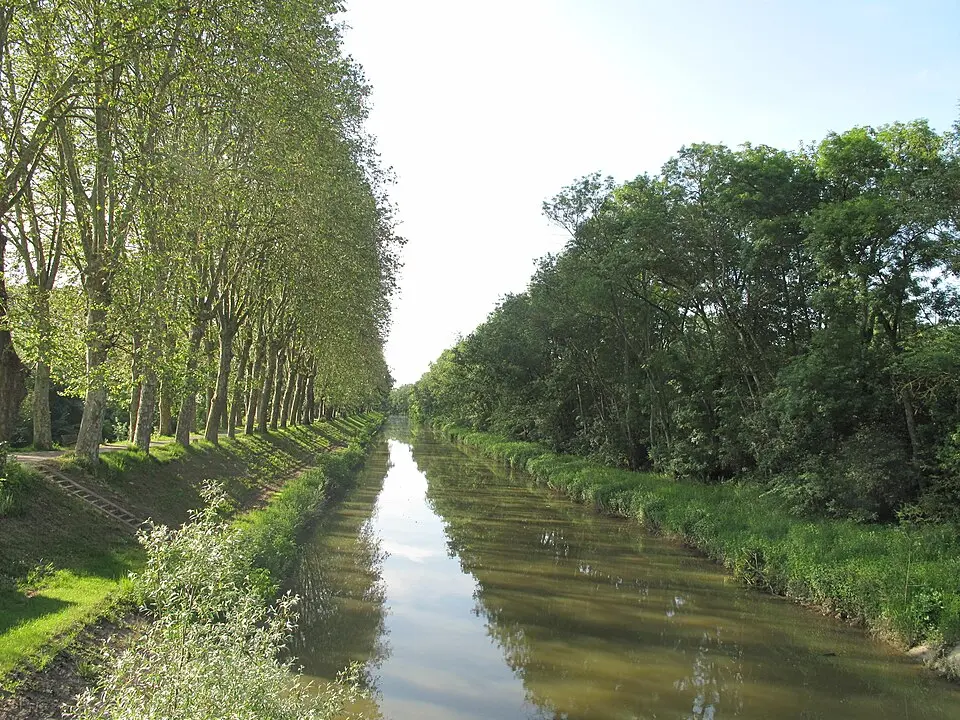canal de Pont-de-Vaux