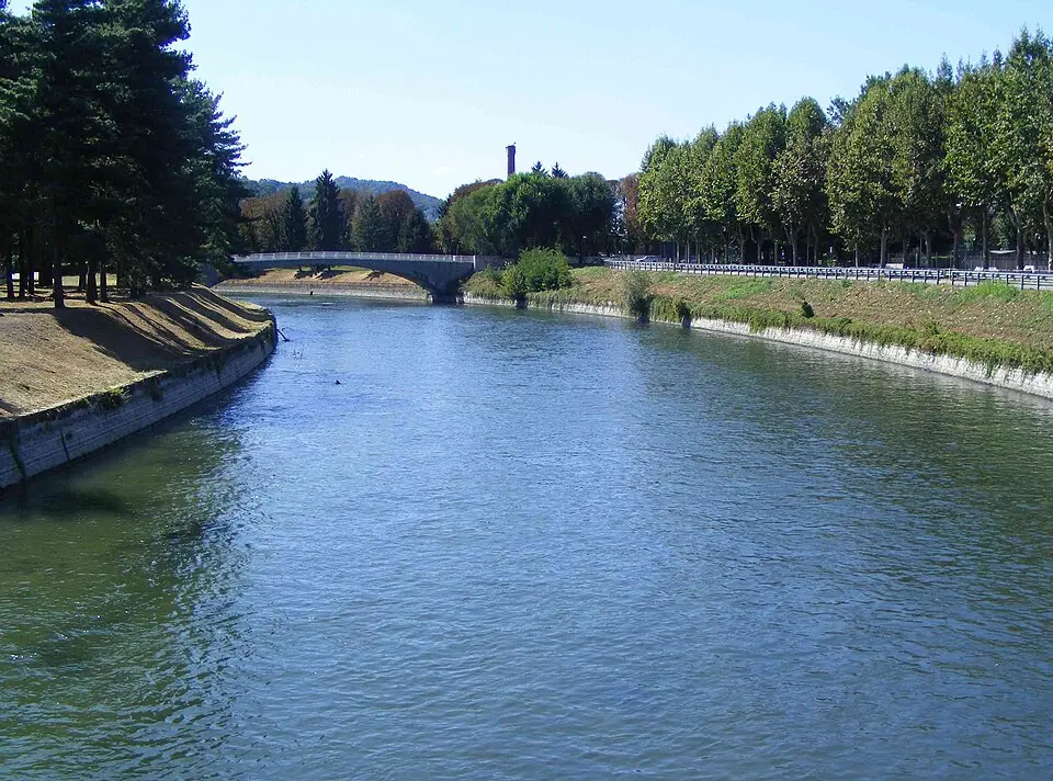 Canale Cavour