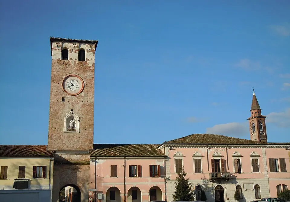 Image: Massimo Telò · CC BY-SA 3.0 Canneto sull'Oglio
