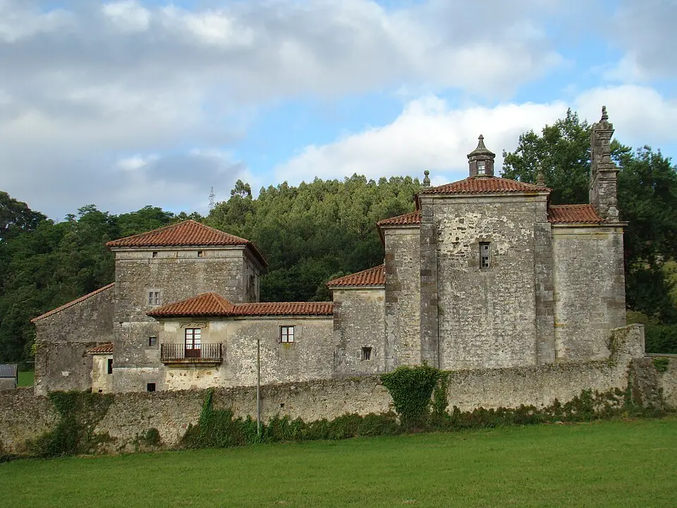 Palacio y Capilla de Rugama