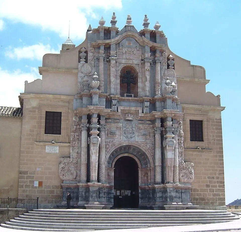 Basílica de la Santísima y Vera Cruz