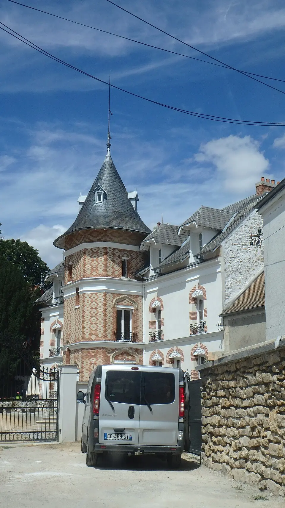 château de D'Huison-Longueville