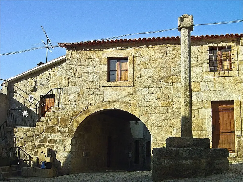 Antigos Paços do Concelho de Rio de Moinhos