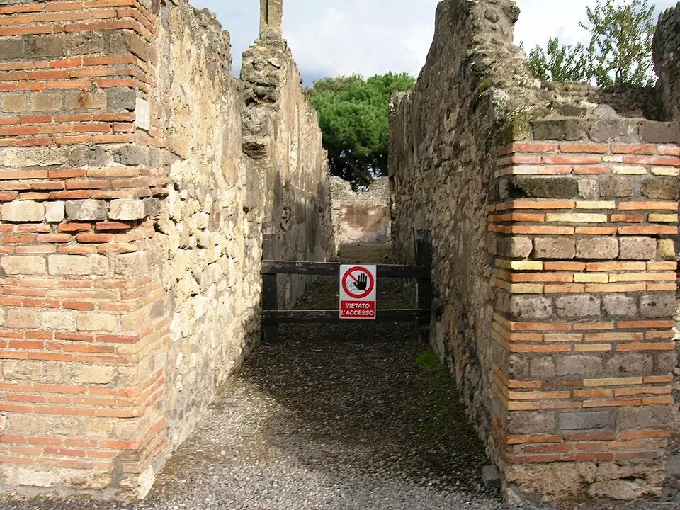 Casa di Plotilla (VIII.3.24)