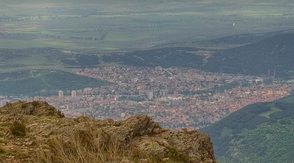 Image: Evgeni Dinev · CC BY-SA 3.0 Sliven