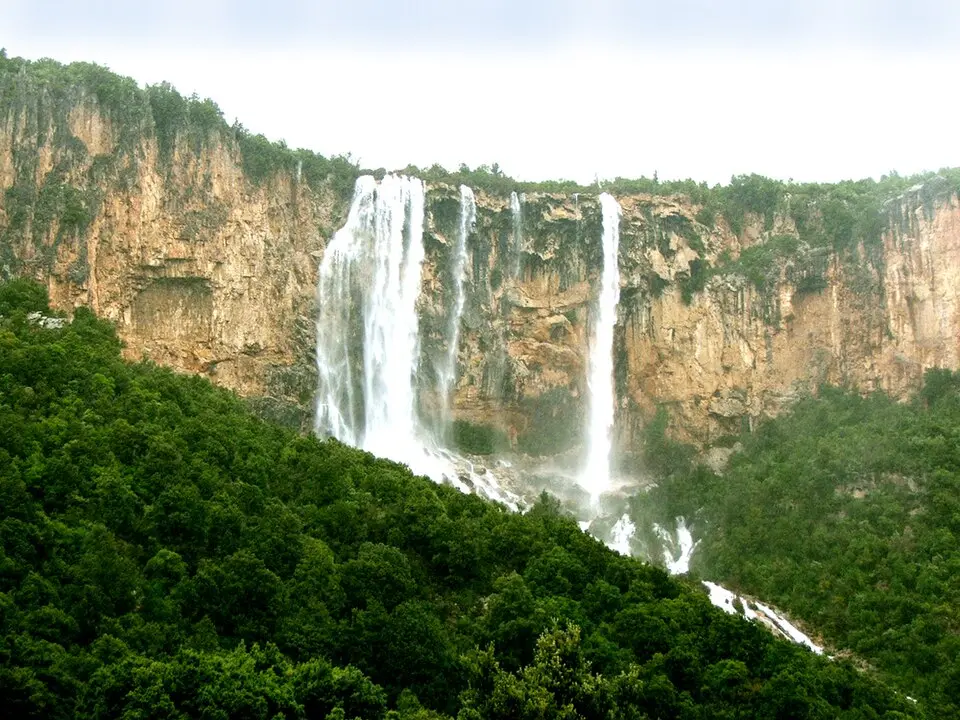 Cascate di Lequarci