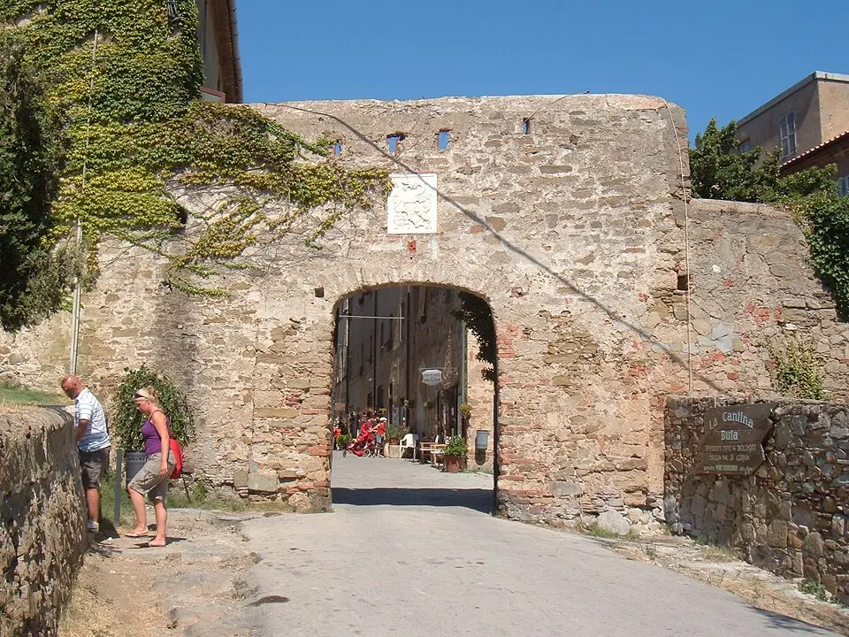 Castle of Populonia - main gate