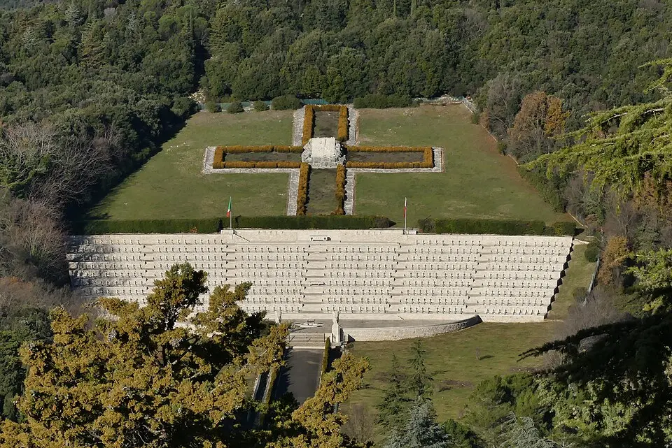 cimetière militaire polonais du Mont-Cassin