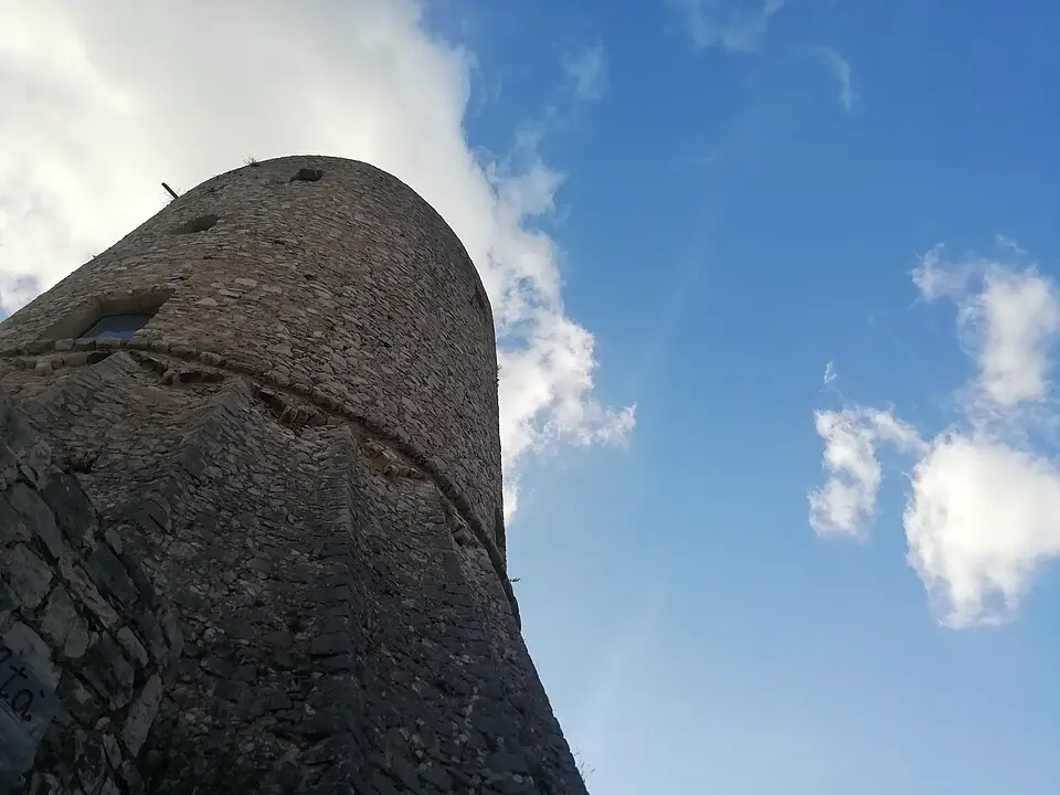 Torre Angioina