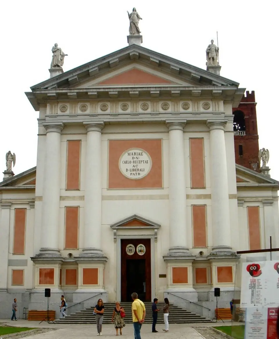 Cerkev Marijinega vnebovzetja in sv. Liberalisa, Castelfranco Veneto