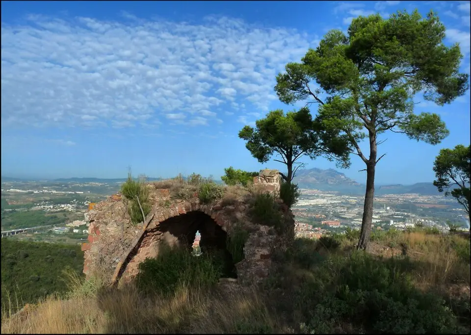 Castillo de Rosanes del Peiret (Recinto amurallado)