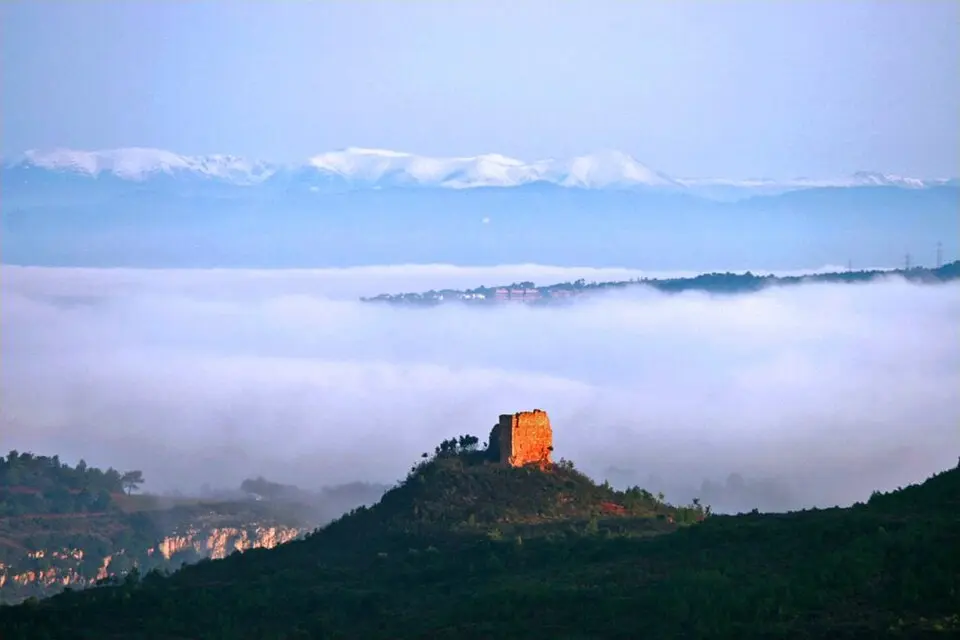 Castillo de Montmany