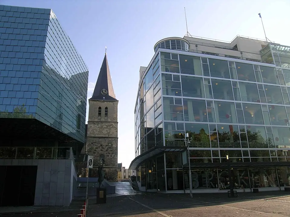 Bild: DirkvdM at English Wikipedia · CC BY-SA 3.0 Heerlen