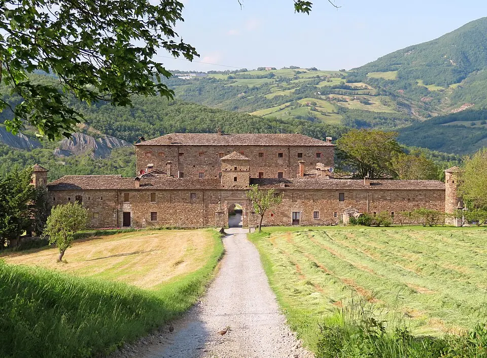 castello di Golaso