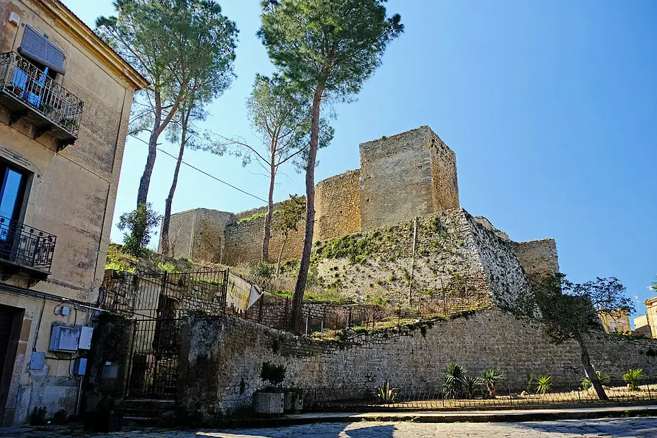 Castello aragonese