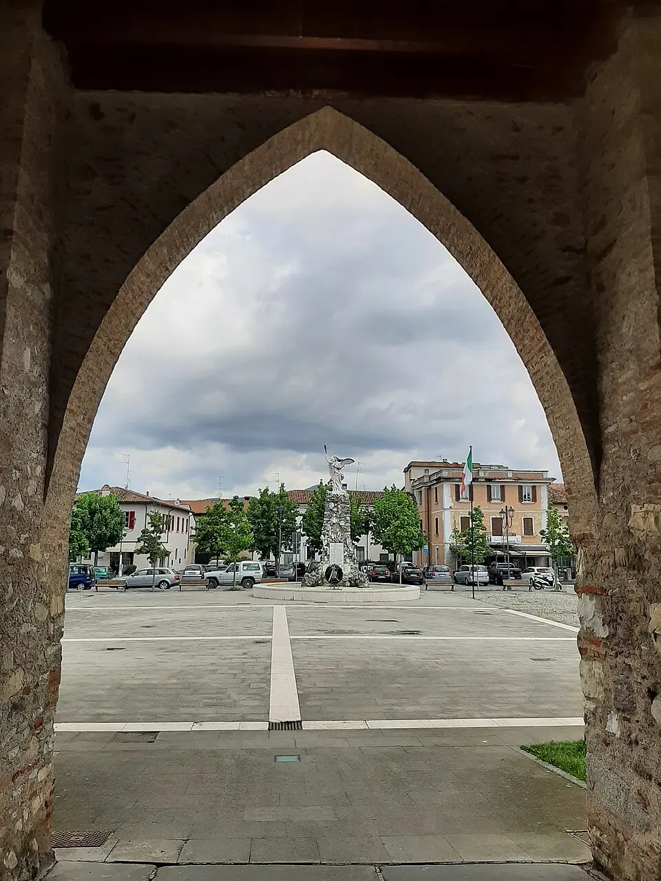 Slika: Ensahequ · CC BY-SA 4.0 Paderno Franciacorta