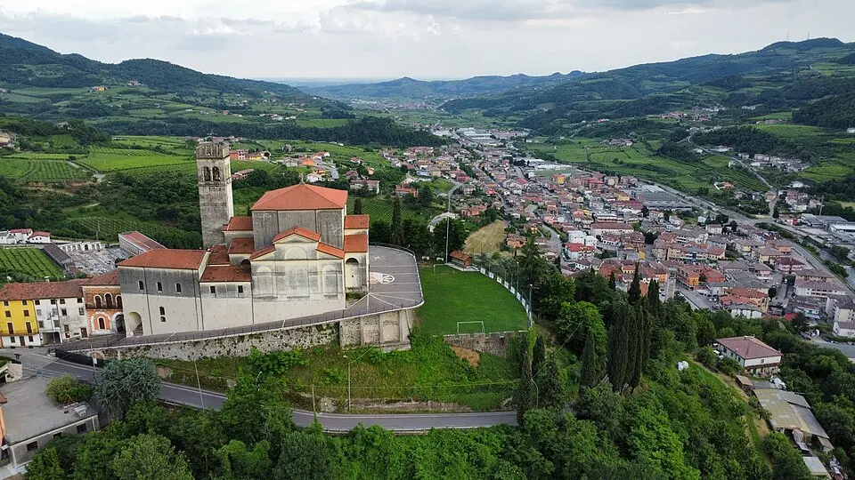 chiesa di Castello in San Giovanni Ilarione