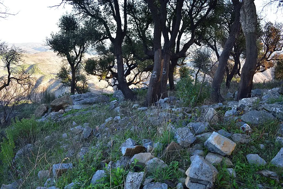 Sítio arqueológico do Cerro do Castelo de Alferce