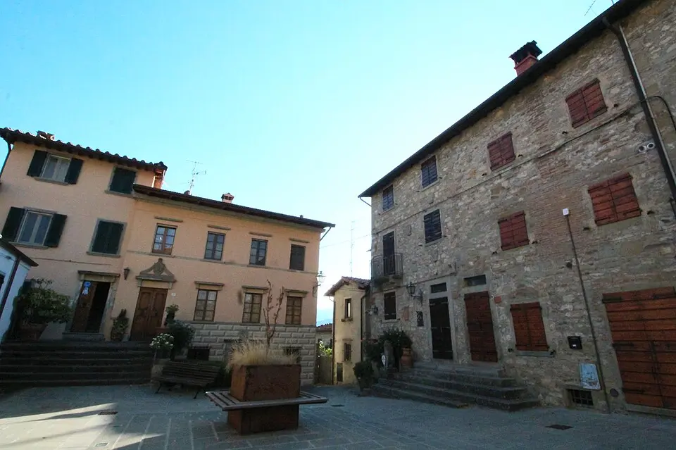 Immagine: LigaDue · CC BY-SA 4.0 Borgo alla Collina