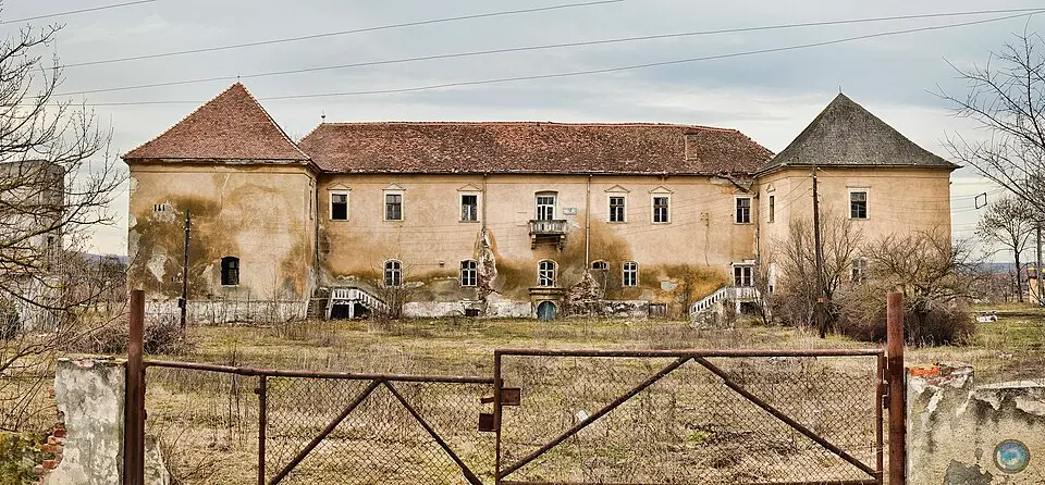 Castelul Kornis-Rakoczy-Bethlen din Iernut