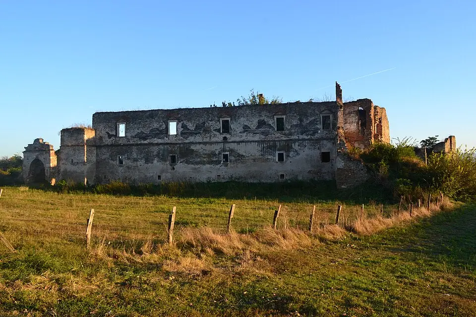 Martinuzzi Castle