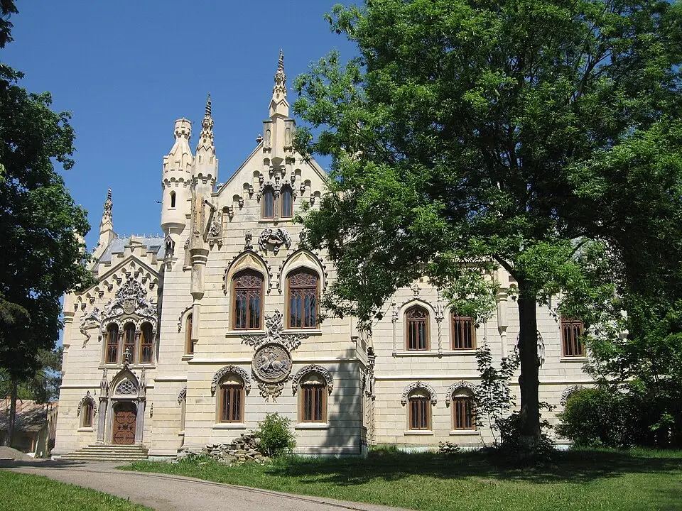 Castelul Sturdza de la Miclăușeni