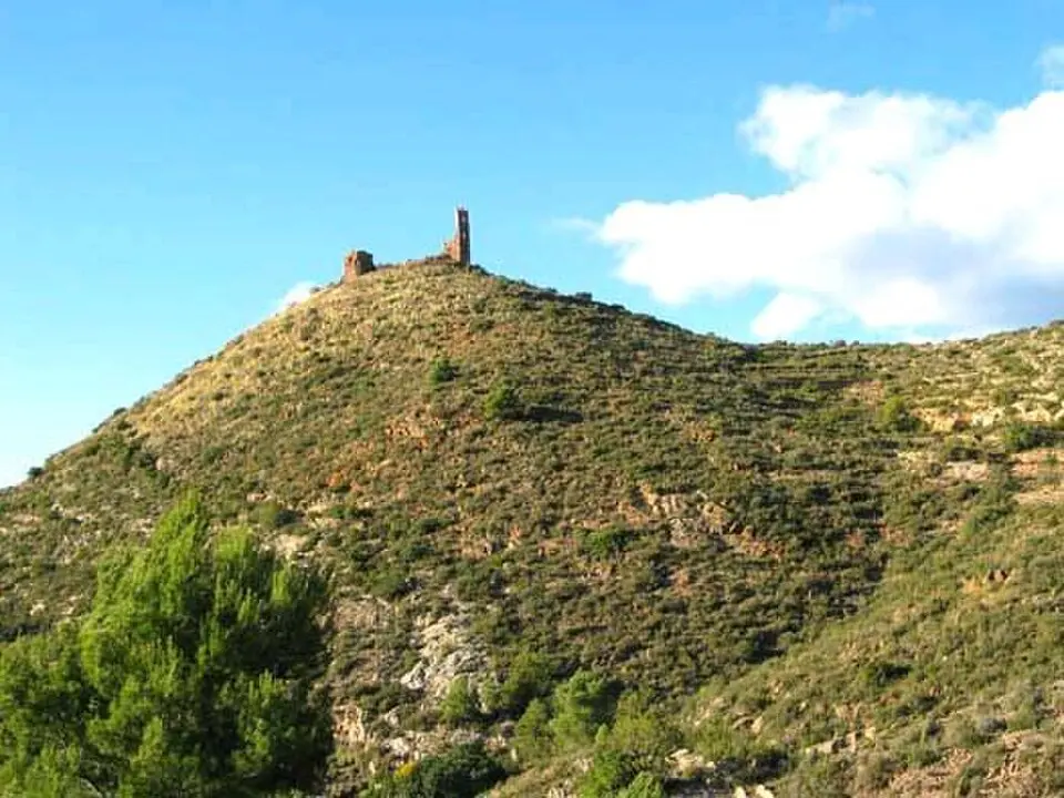 Naložil: Pelayo2 · CC BY-SA 3.0 Castillo de Azuébar