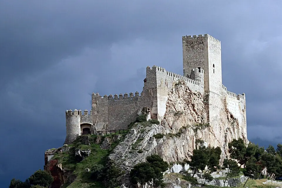 Obrázok: Satrack from Albacete, España · CC BY-SA 2.0 Castillo de Almansa