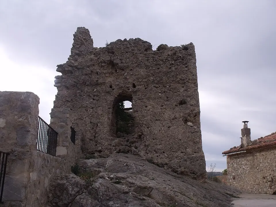 Castillo y murallas de Chodos