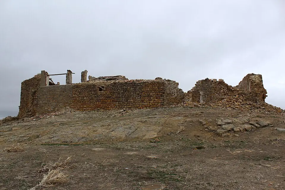 Castillo Fuente Tetar