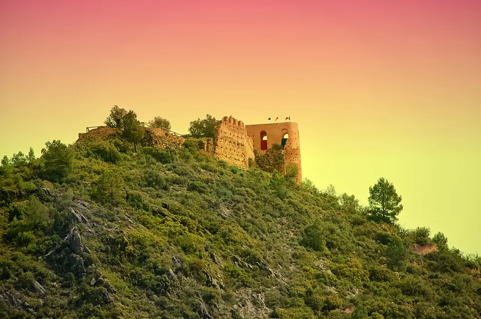 Image: Tinerfophotography · CC BY-SA 3.0 ES Castle of Alcúdia de Veo