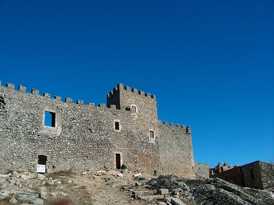 Hochgeladen von: Rpmayor · Public domain Castillo de Montánchez