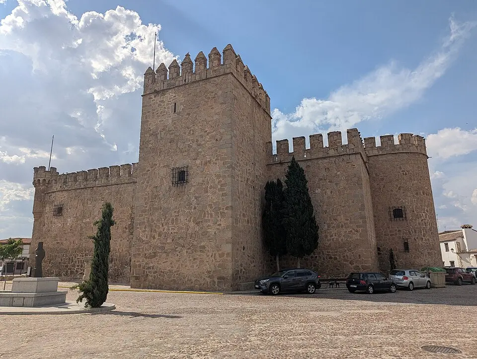 Obrázok: Rodelar · CC BY-SA 4.0 Castillo de Orgaz