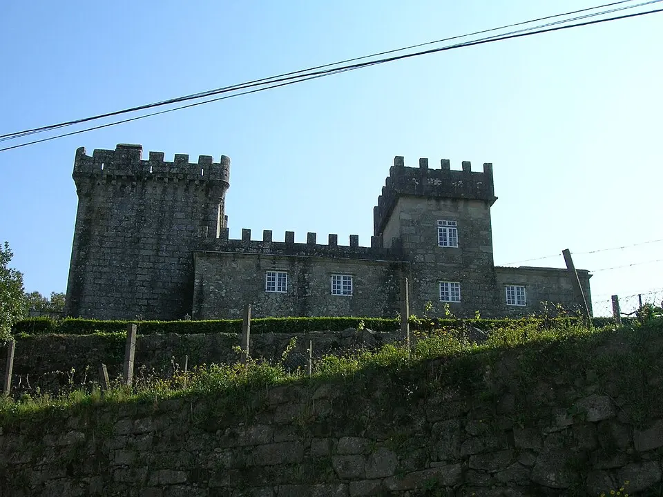Castillo de Tembra