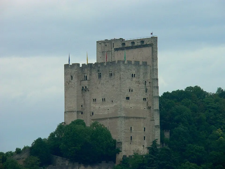 Torre di Crest