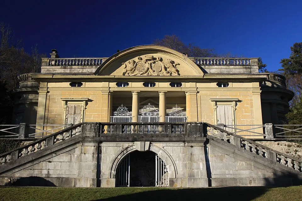 Schloss La Poya