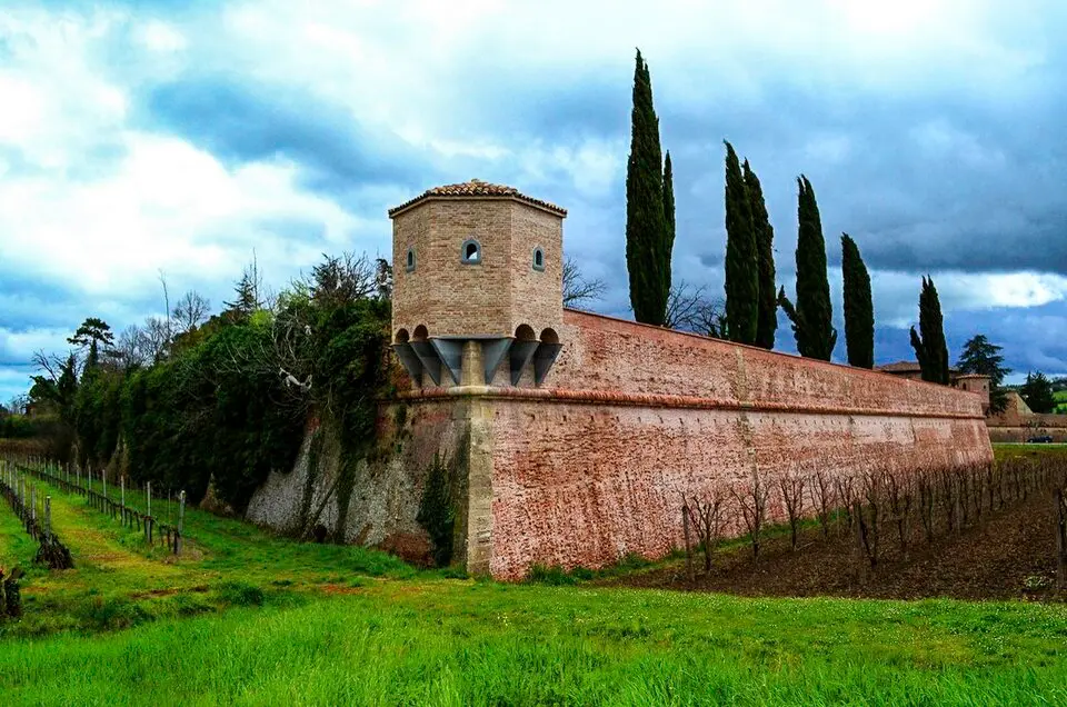 Mura della Cittadella Medicea di Terra del Sole